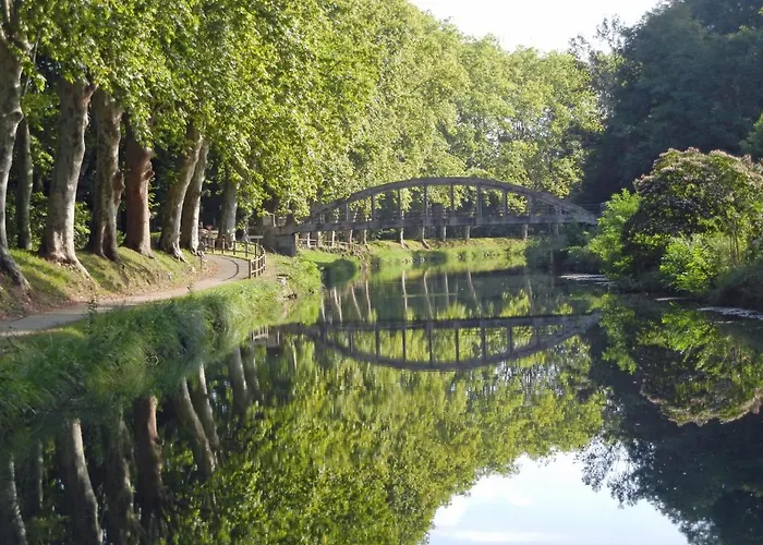 Les Chambres Du Canal * Castets-en-Dorthe